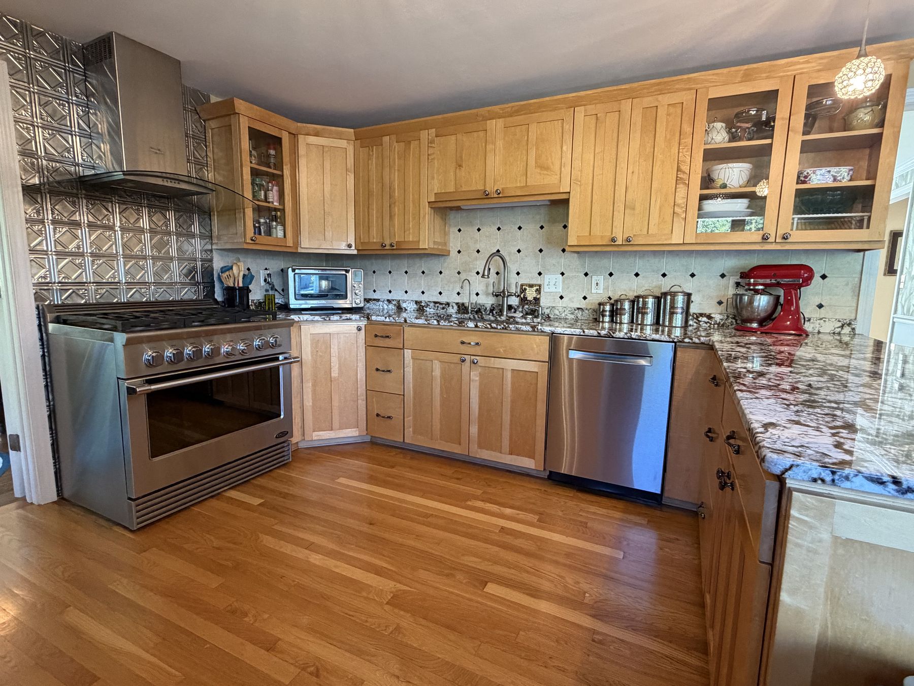 Six-burner Fisher & Paykel range
