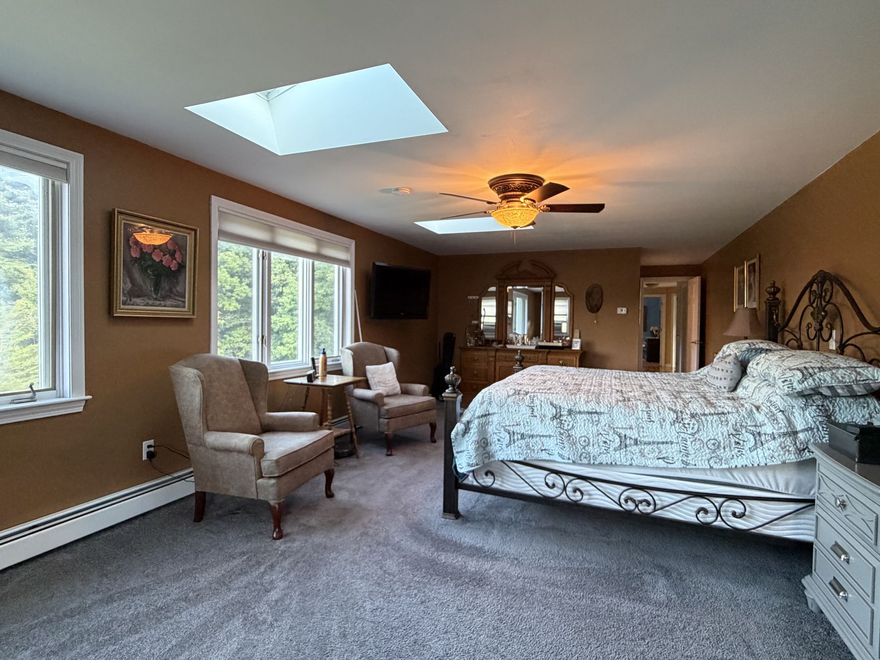 Primary suite